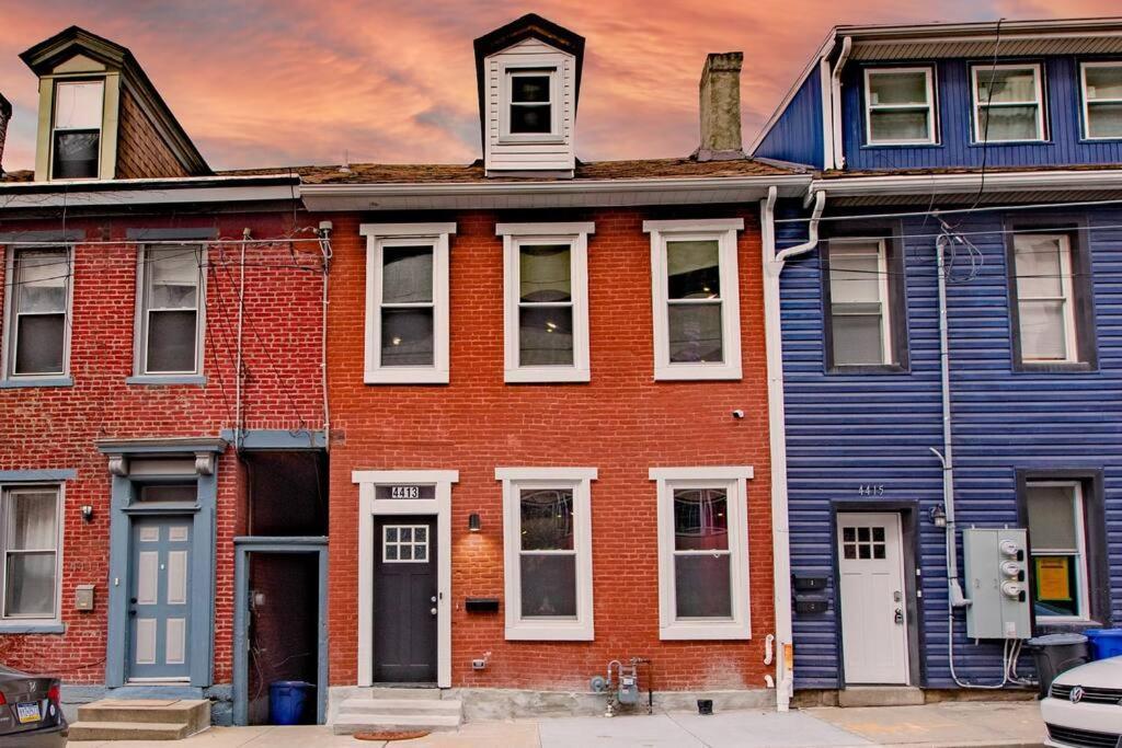 King Bed / Free Parking / Arcade / Bbq / Patio Ferienhaus *