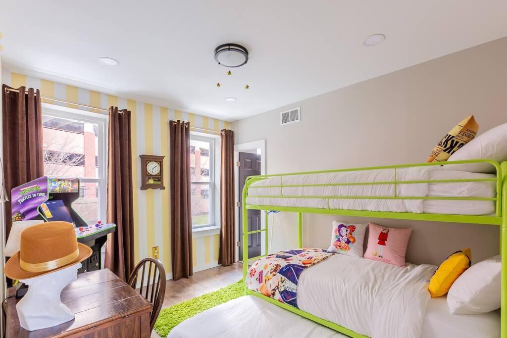 Ferienhaus King Bed / Free Parking / Arcade / Bbq / Patio