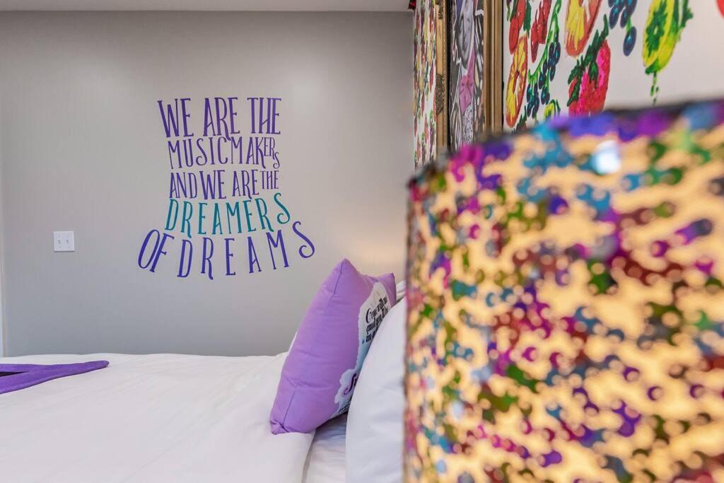 King Bed / Free Parking / Arcade / Bbq / Patio Ferienhaus *